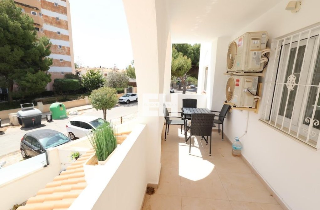 Resale - Bungalow - Orihuela Costa - Costa Blanca