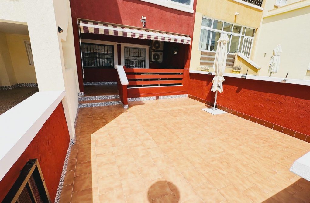 Resale - Bungalow - Orihuela Costa - Los Altos