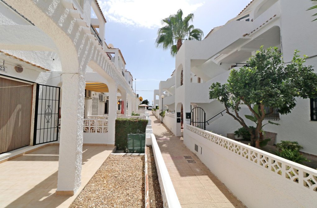 Resale - Bungalow - Torrevieja - El Acequión - Los Náufragos