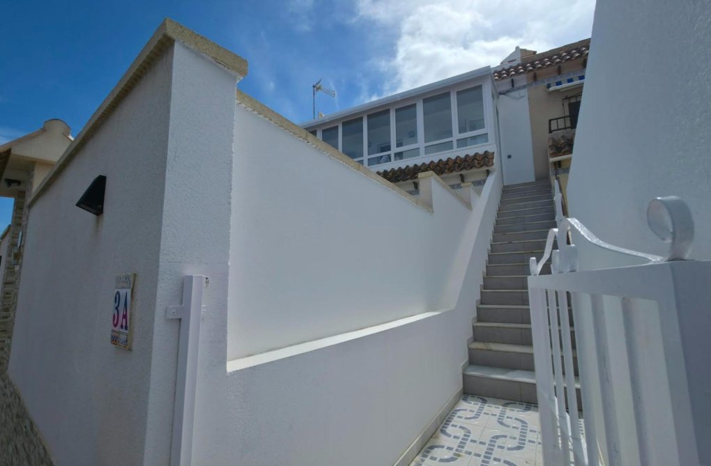 Resale - Bungalow - Torrevieja - Zona Los Frutales