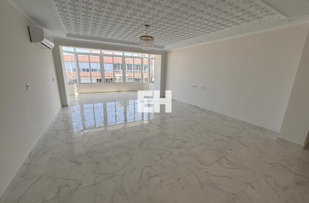 Resale - Penthouse - Torrevieja - Acequion