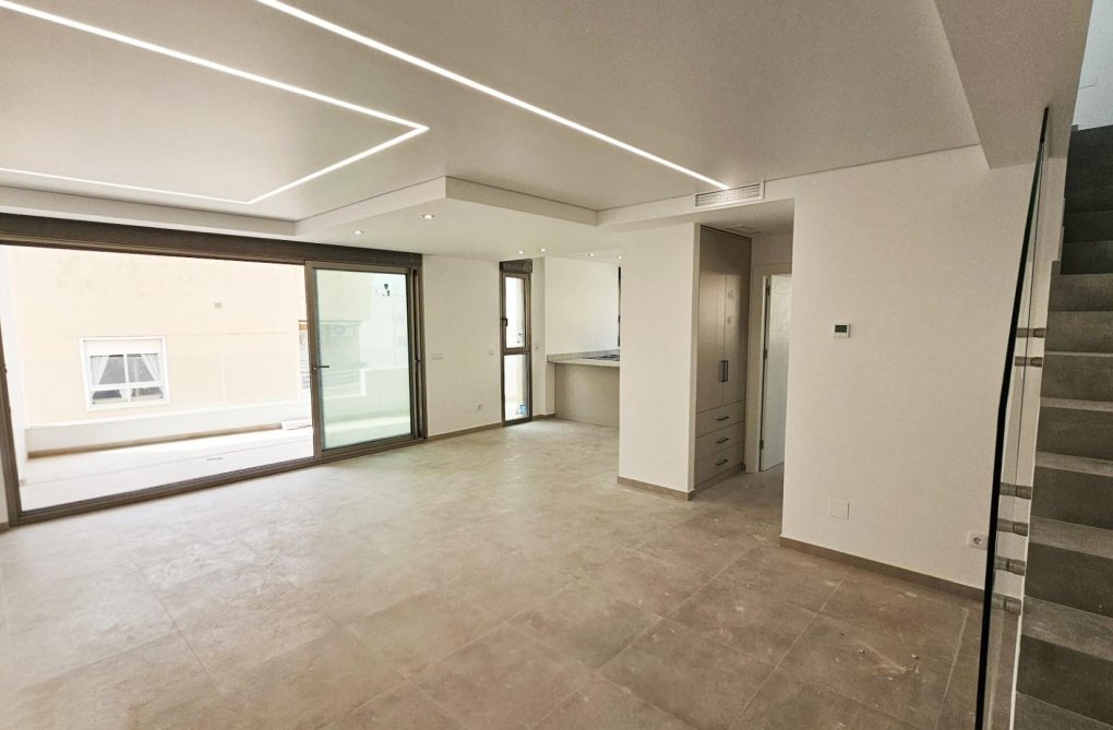 Resale - Penthouse - Torrevieja - Paseo Maritimo