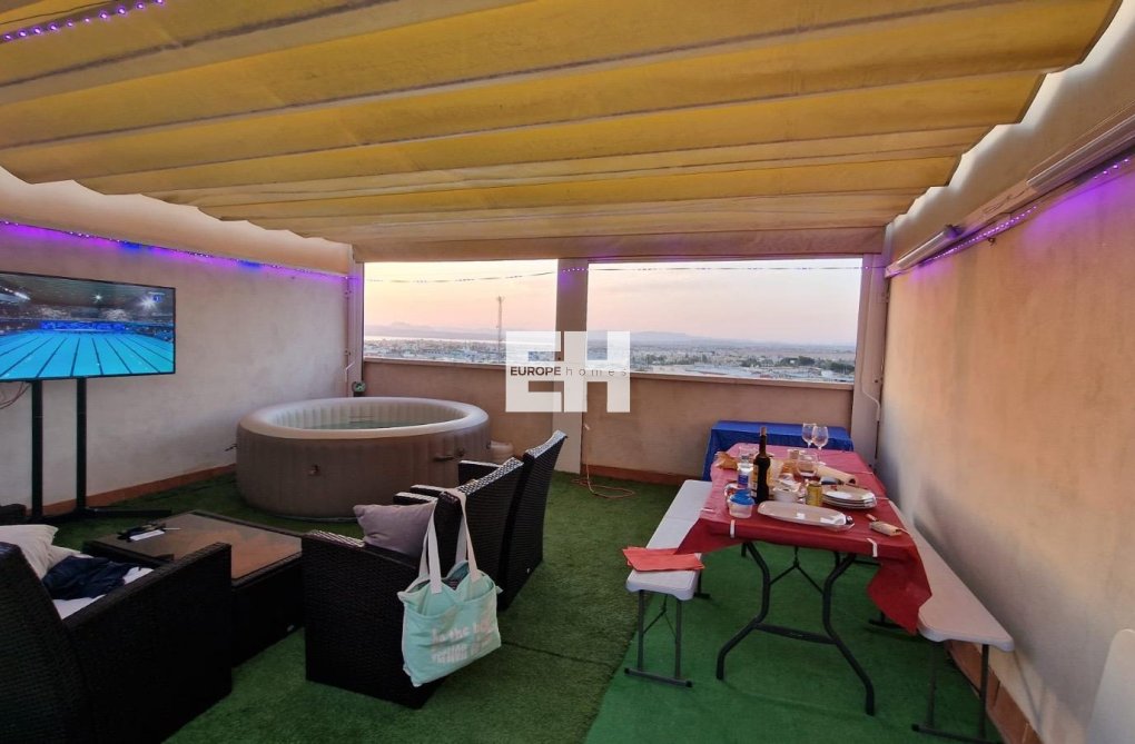 Resale - Penthouse - Torrevieja