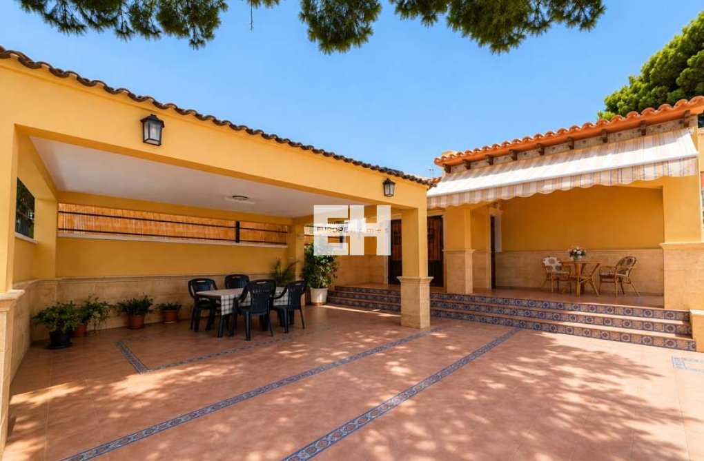 Resale - Semi Detached - Orihuela Costa - Punta Prima
