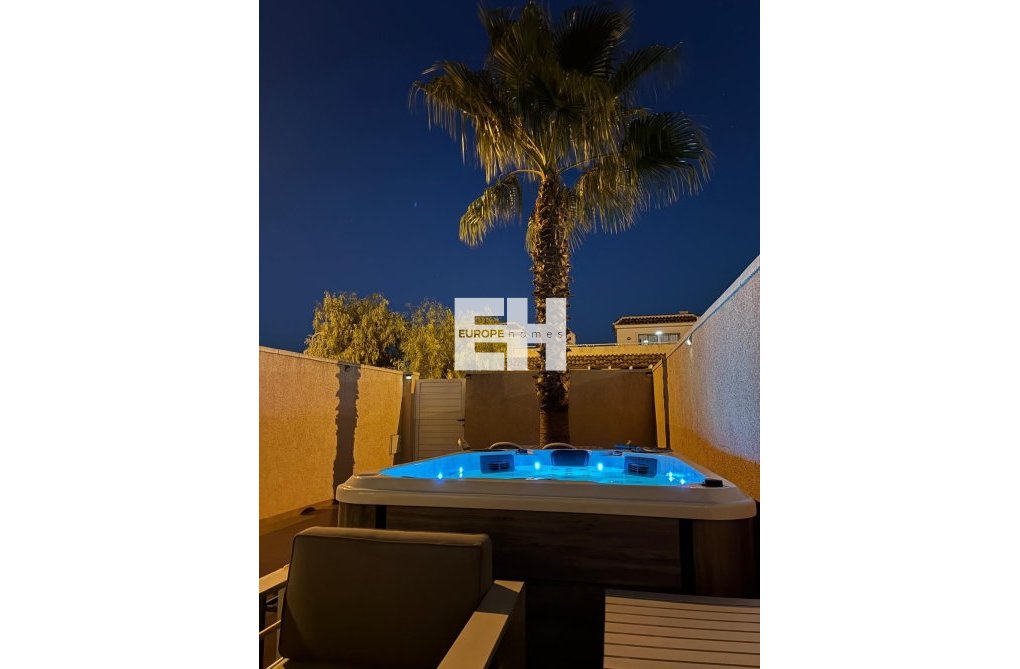 Resale - town house - Avileses - Jerónimo Y Avileses