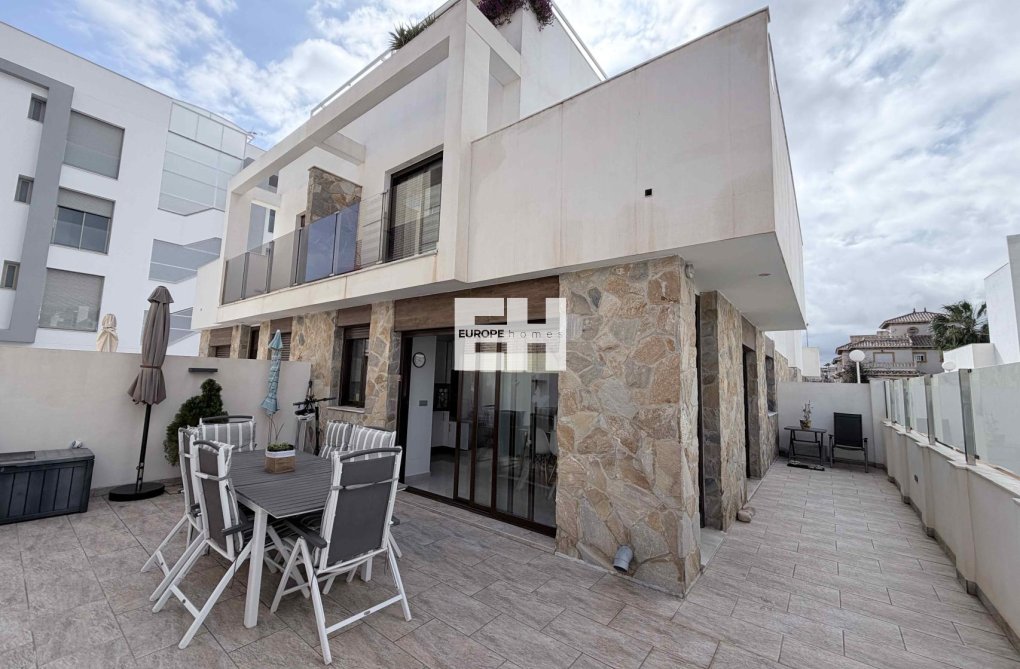 Resale - town house - Cabo Roig - Costa Blanca