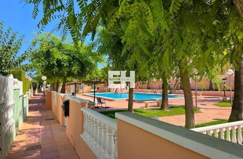 Resale - town house - Gran Alacant