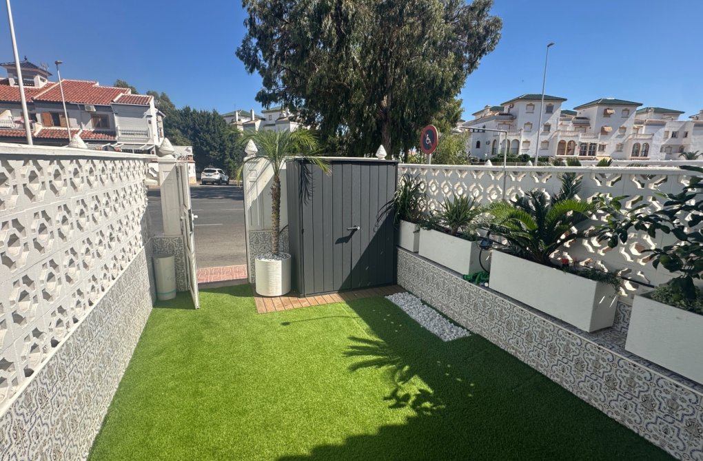Resale - town house - La Mata - Costa Blanca