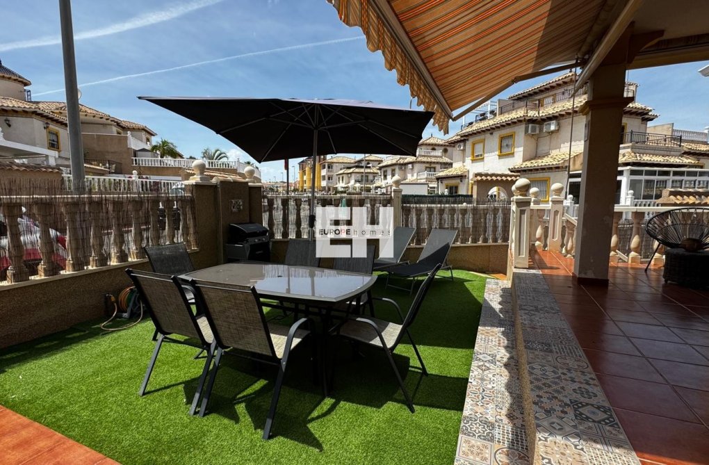 Resale - town house - Orihuela Costa - Costa Blanca