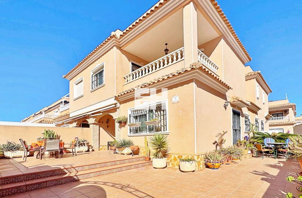 Resale - town house - Orihuela Costa - Costa Blanca