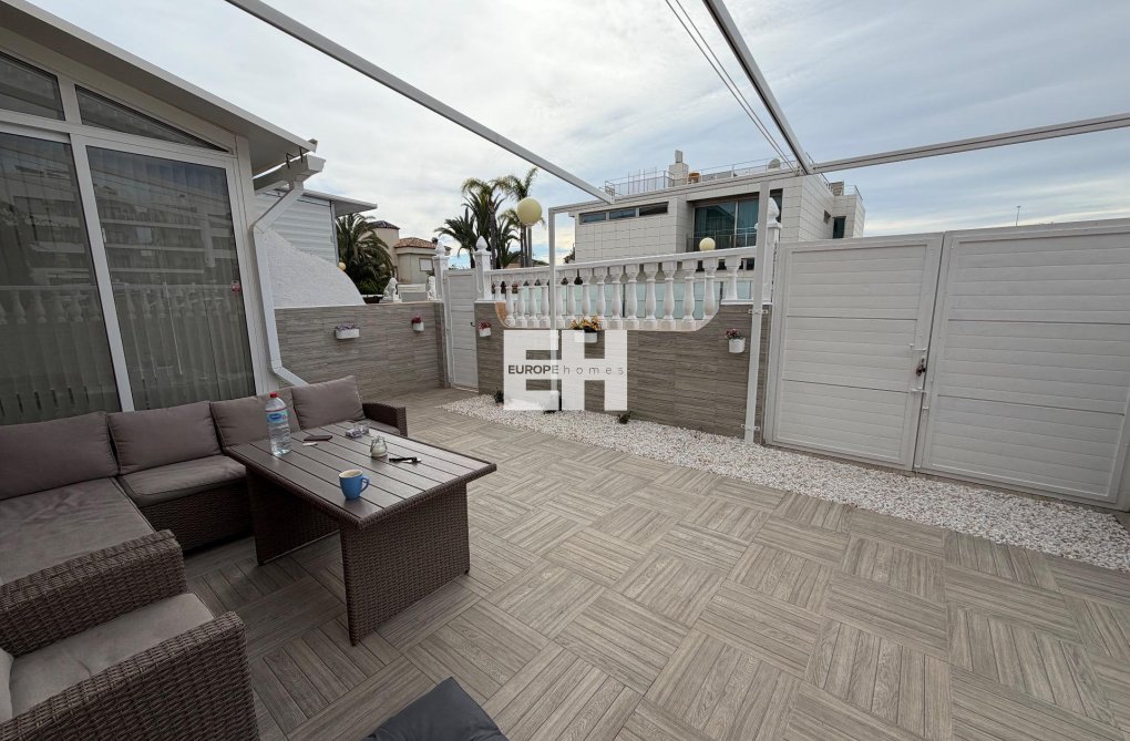 Resale - town house - Orihuela Costa - La Zenia