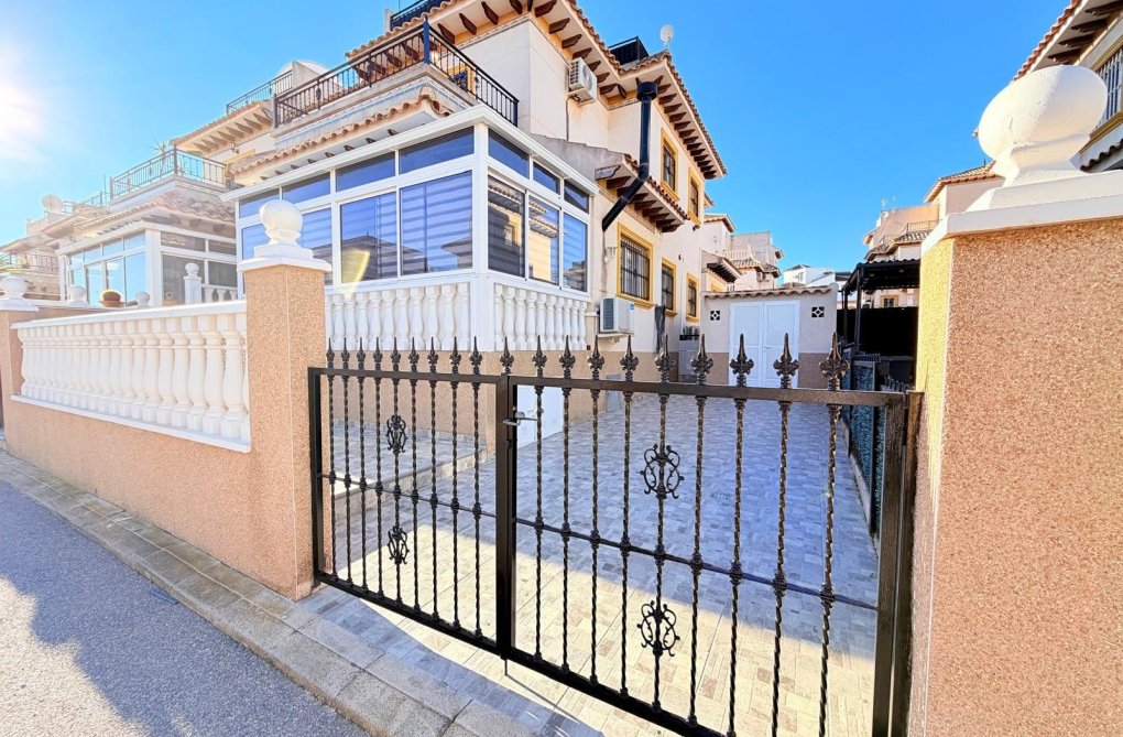 Resale - town house - Orihuela Costa - Las Filipinas