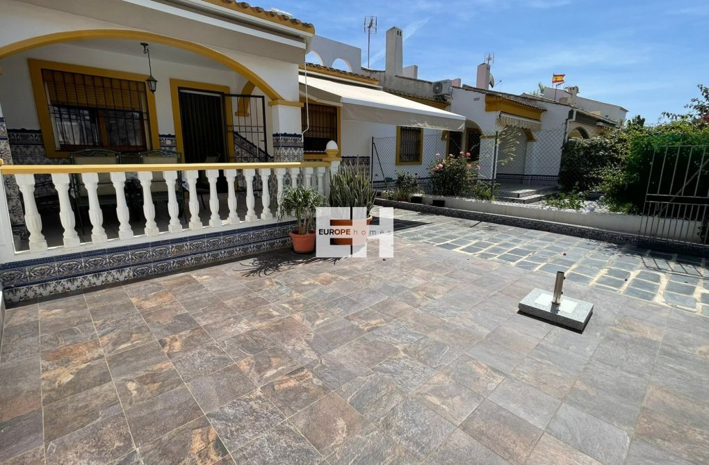 Resale - town house - Pilar de la Horadada - Costa Blanca