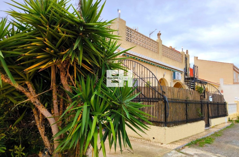 Resale - town house - San Fulgencio - La Marina - Urb. La Marina