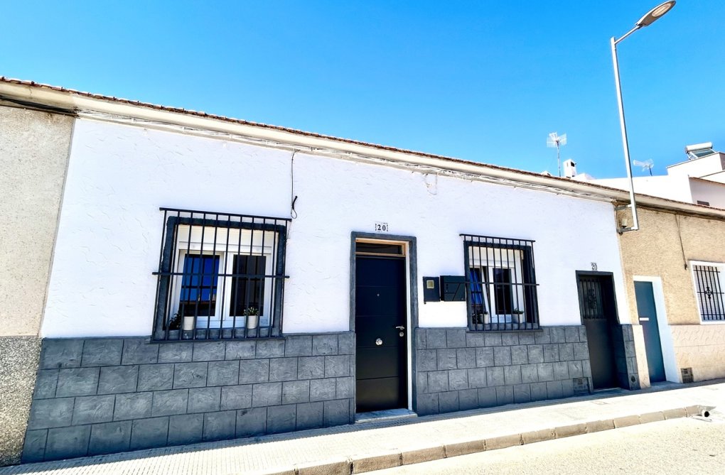 Resale - town house - San Miguel de Salinas - Inland
