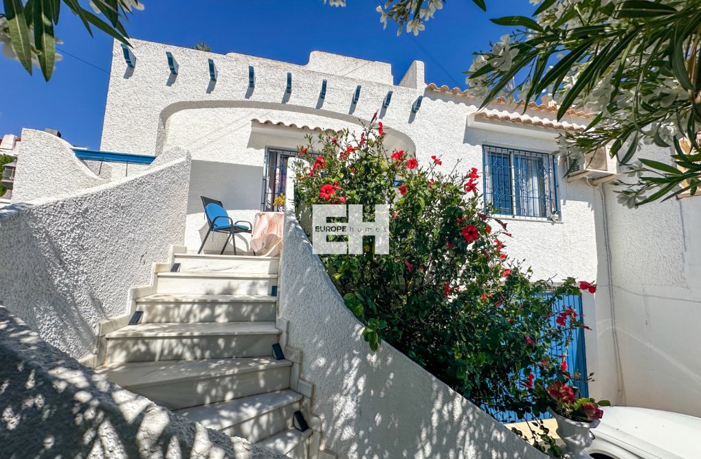 Resale - town house - Torrevieja - Costa Blanca
