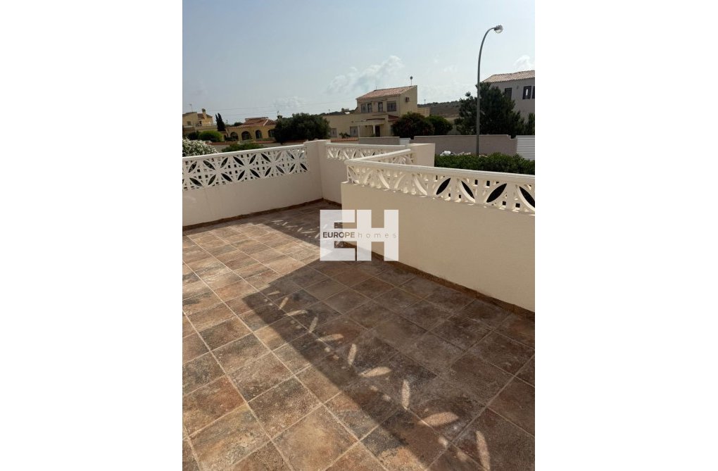 Resale - town house - Torrevieja - La Siesta - El Salado - Torreta