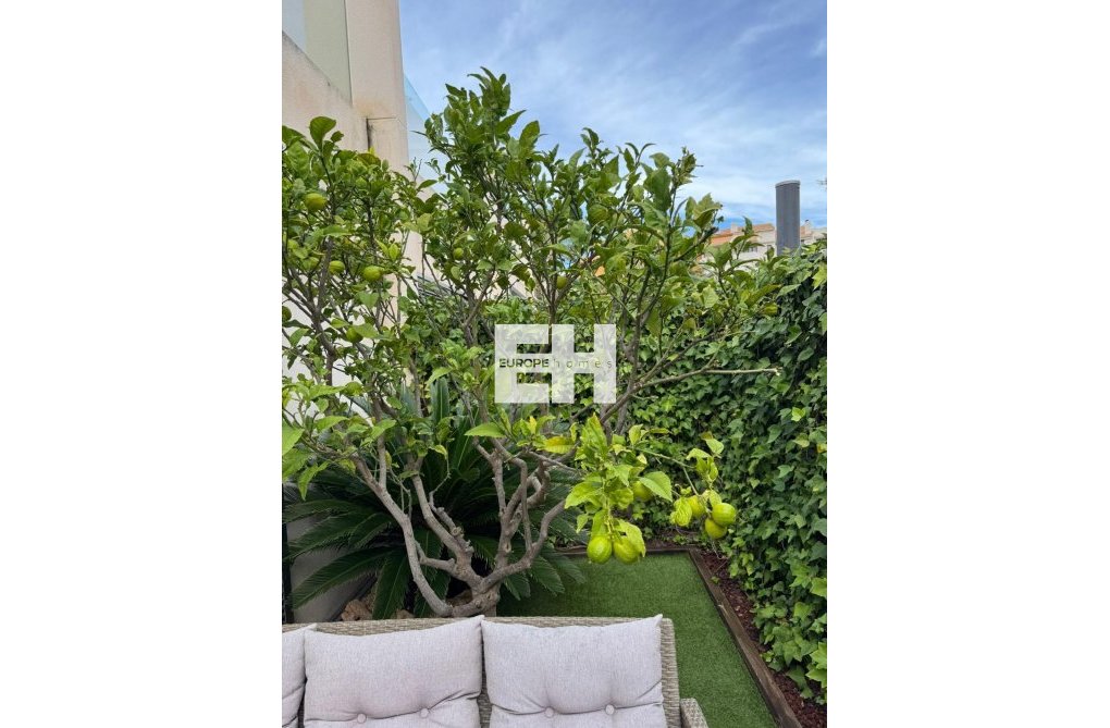 Resale - town house - Torrevieja - Punta Prima