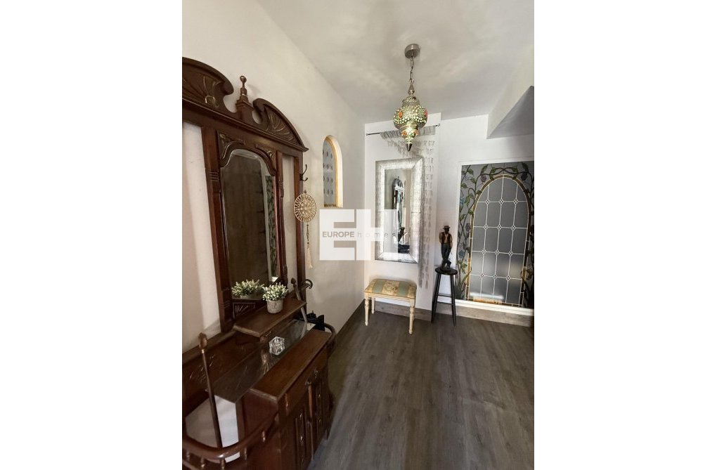 Resale - town house - Torrevieja
