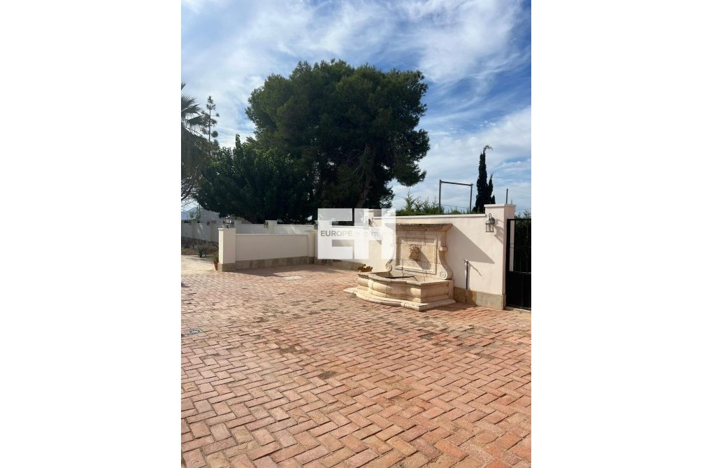 Resale - villa - Almoradí