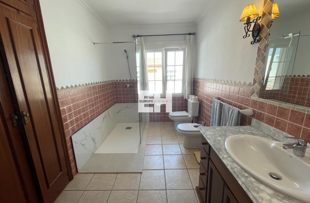 Resale - villa - Benijofar - Costa Blanca