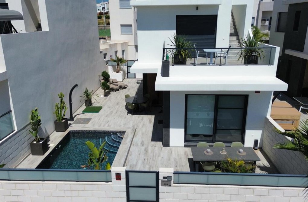 Resale - villa - Benijofar