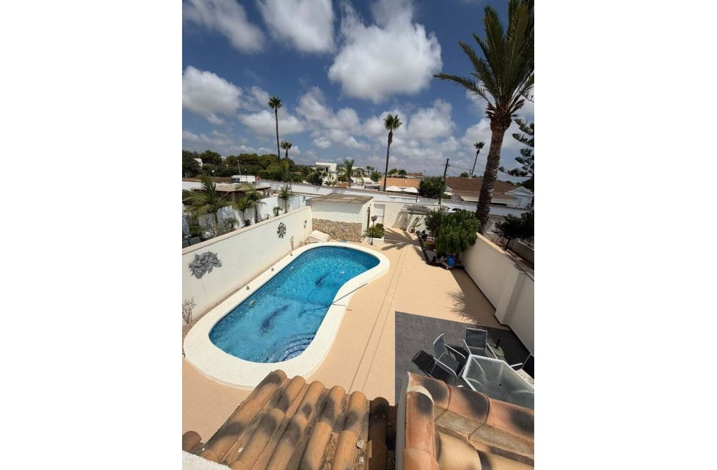 Resale - villa - Cabo Roig - Costa Blanca