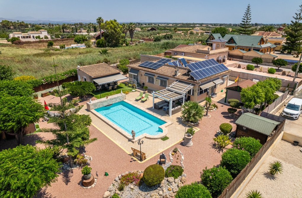 Resale - villa - Catral - Costa Blanca