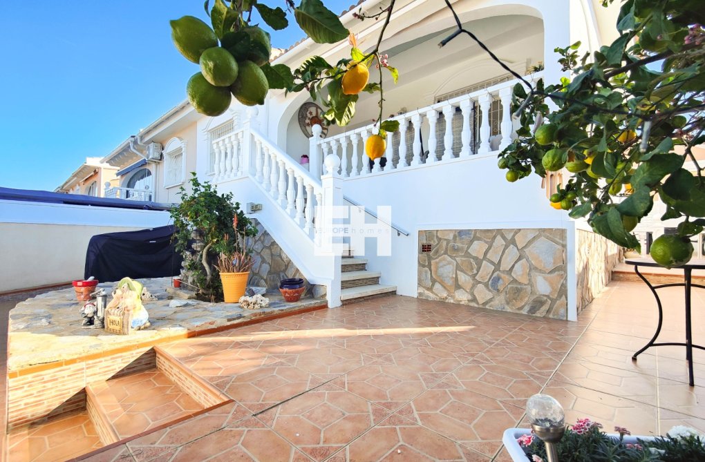 Resale - villa - Ciudad Quesada - Costa Blanca