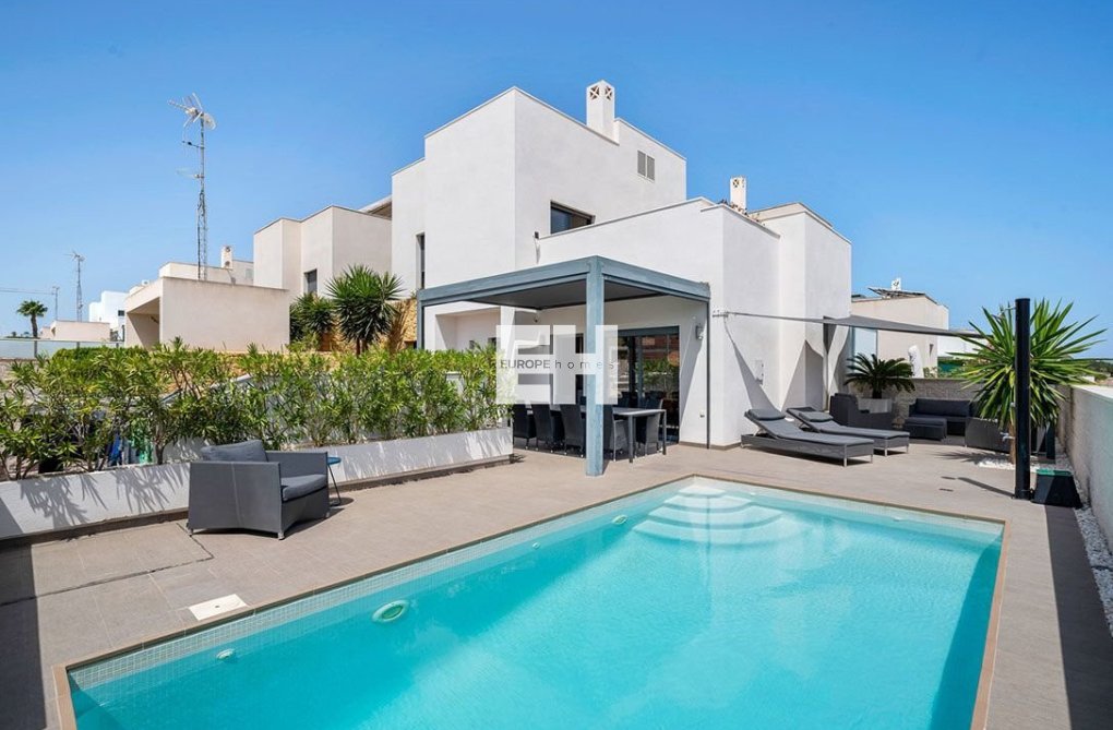Resale - villa - Ciudad Quesada - Costa Blanca