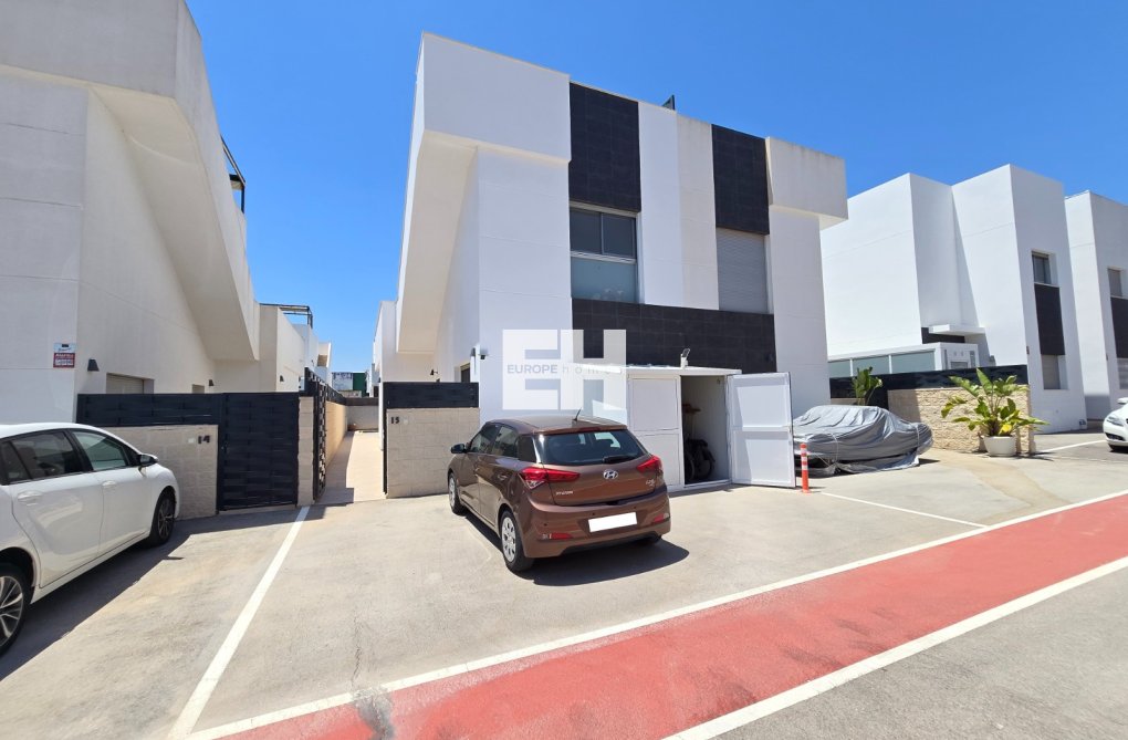 Resale - villa - Ciudad Quesada - Costa Blanca