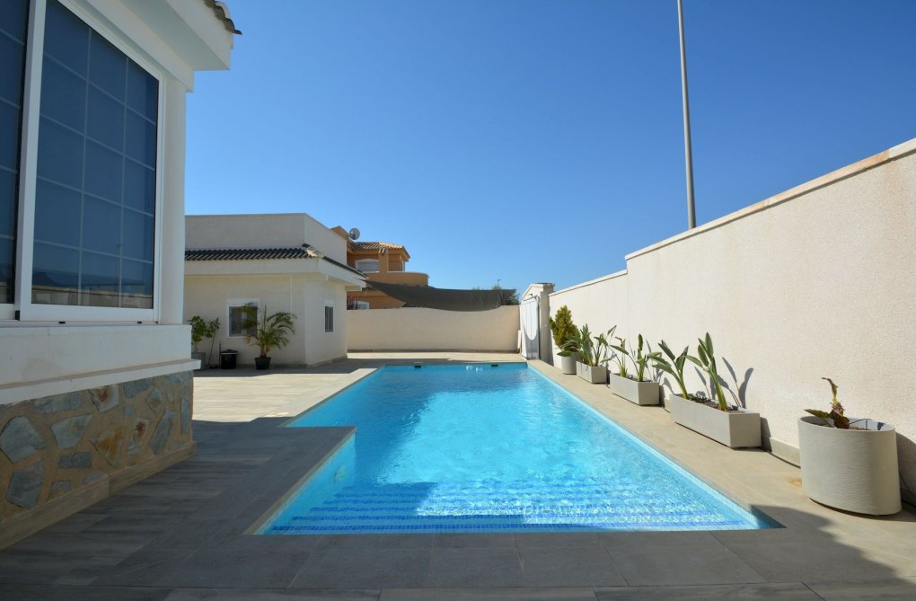 Resale - villa - Ciudad Quesada - Costa Blanca