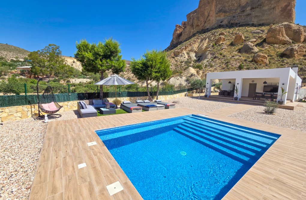 Resale - villa - Crevillent - Inland