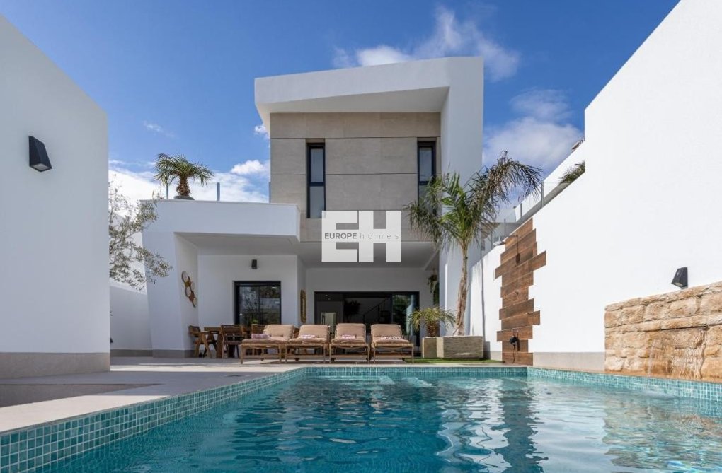 Resale - villa - Dolores - Costa Blanca