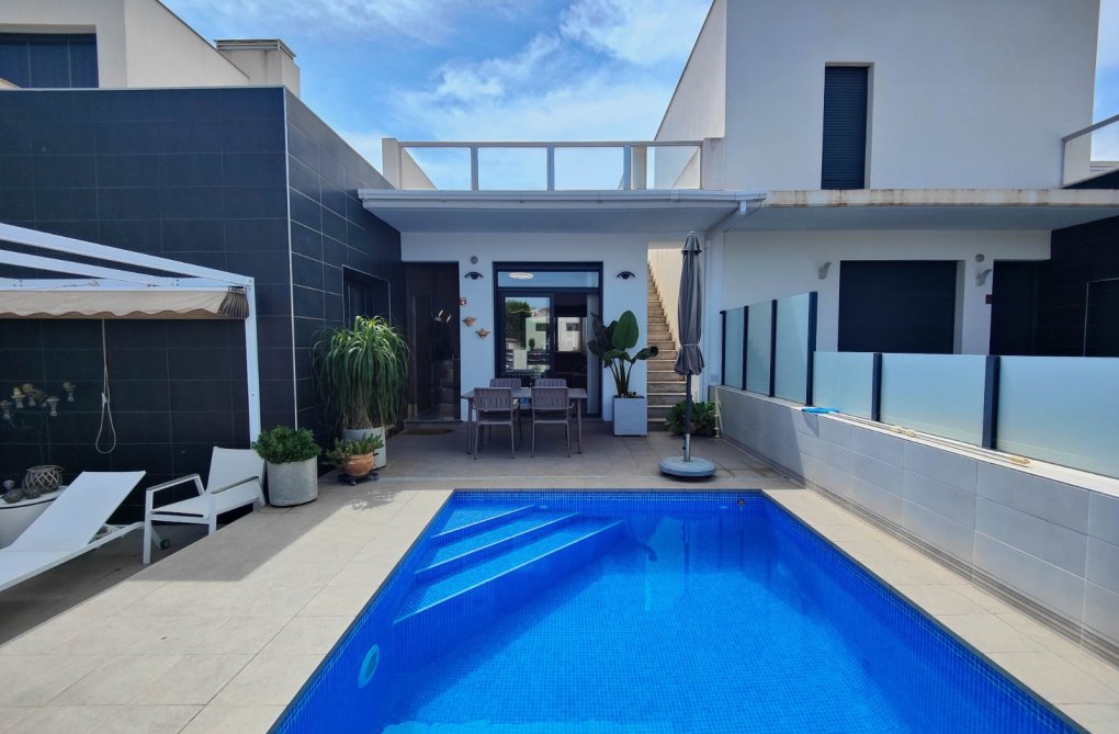 Resale - villa - Formentera del Segura - Costa Blanca
