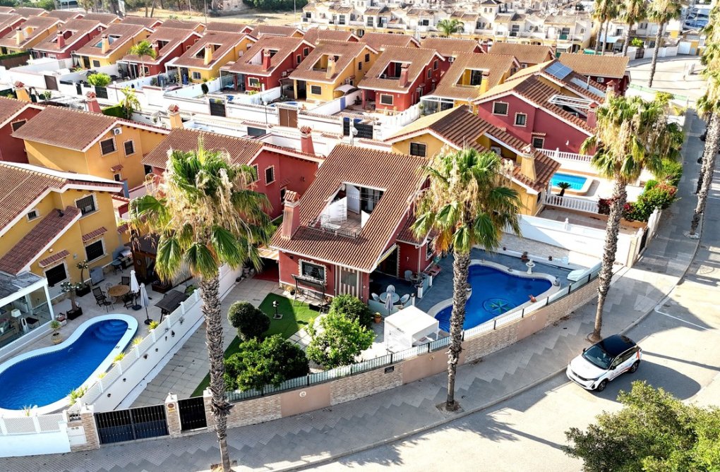 Resale - villa - Guardamar del Segura - Costa Blanca
