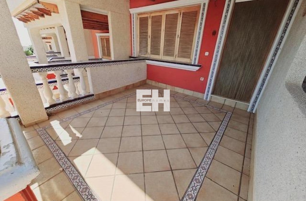 Resale - villa - Guardamar del Segura - Guarmar Del Segura