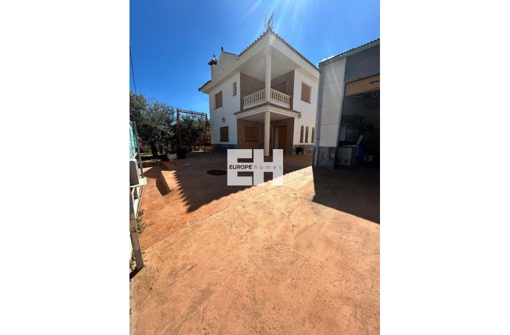 Resale - villa - Los Alcázares - Las Lomas Del Rame-bahía Bella