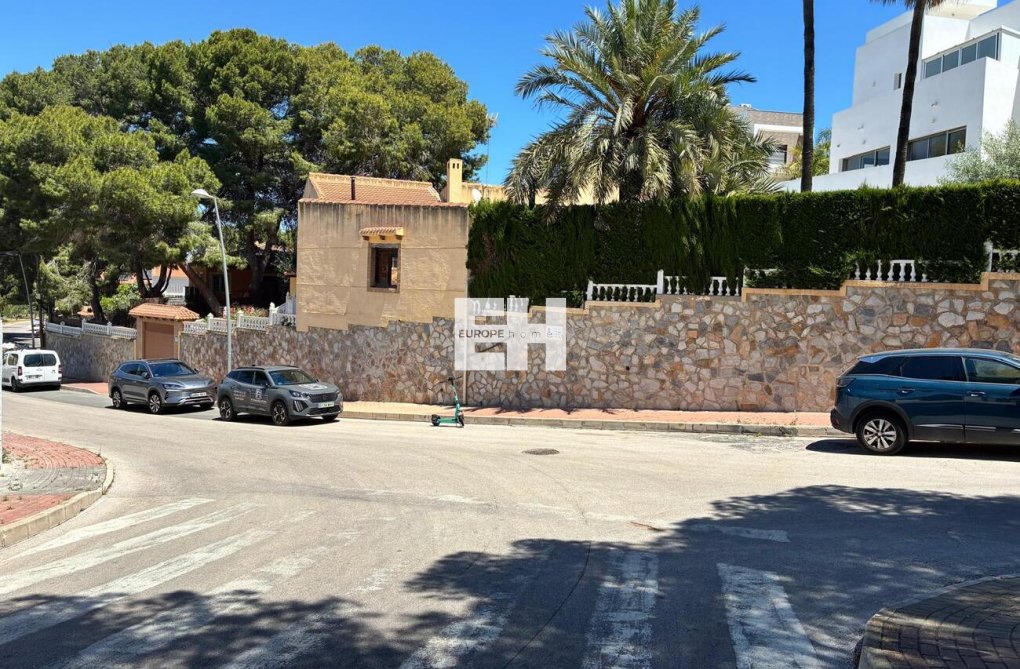 Resale - villa - Los Balcones - Costa Blanca