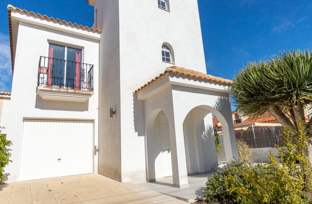 Resale - villa - Los Balcones - Costa Blanca