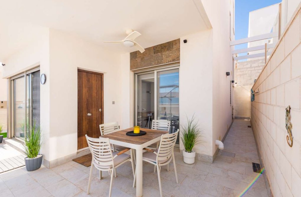 Resale - villa - Orihuela Costa - Costa Blanca