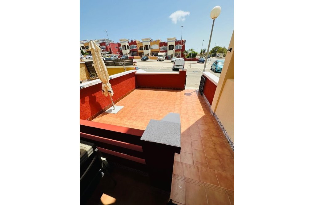 Resale - villa - Orihuela Costa - Los Altos