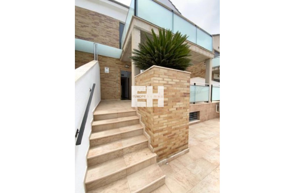 Resale - villa - Roldan - Inland