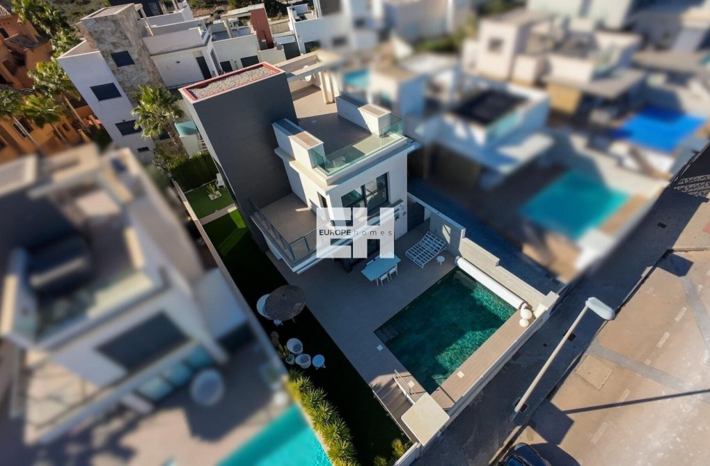 Resale - villa - San Miguel de Salinas - Bellavista