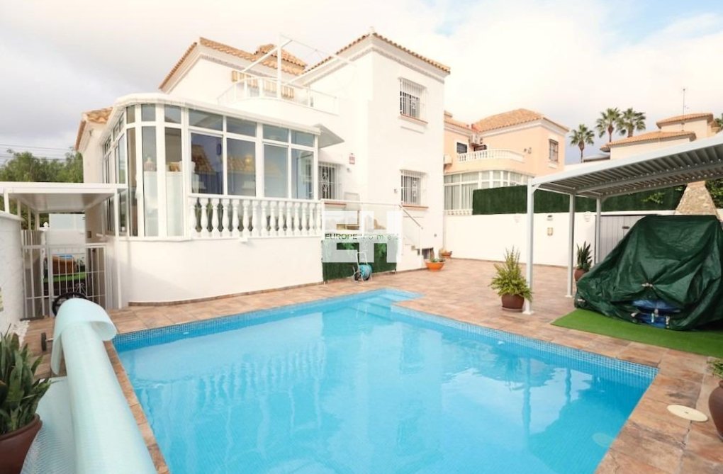 Resale - villa - San Miguel de Salinas - Inland