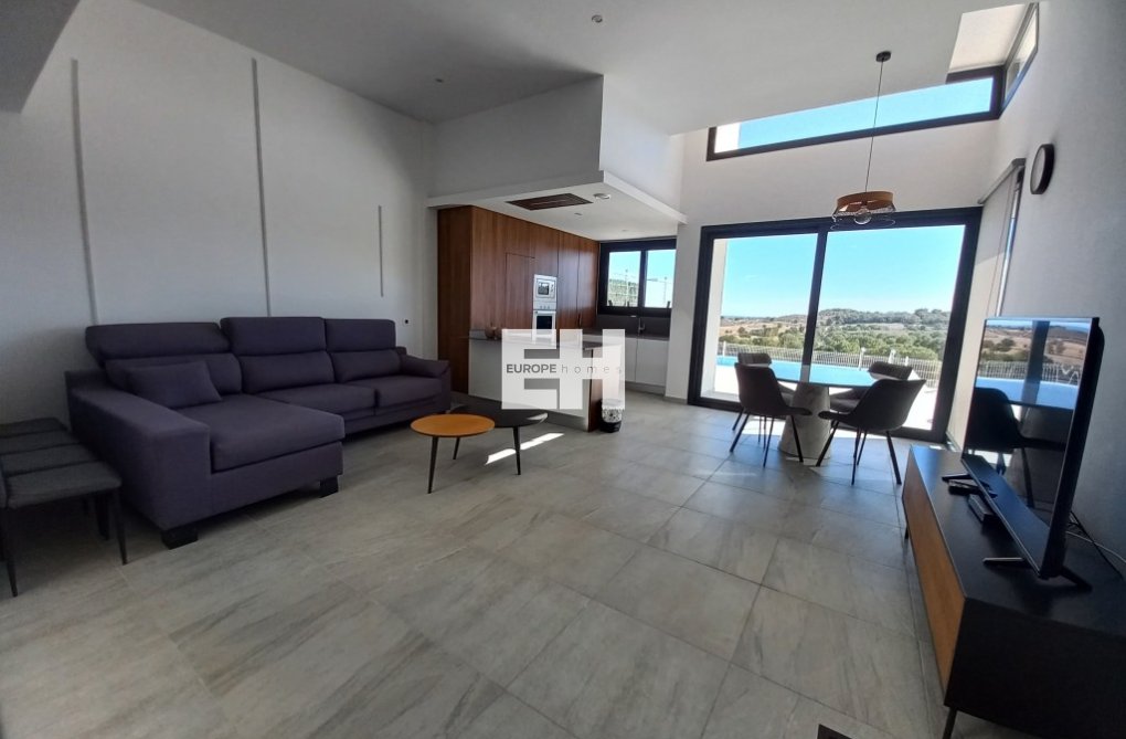 Resale - villa - San Miguel de Salinas - Inland