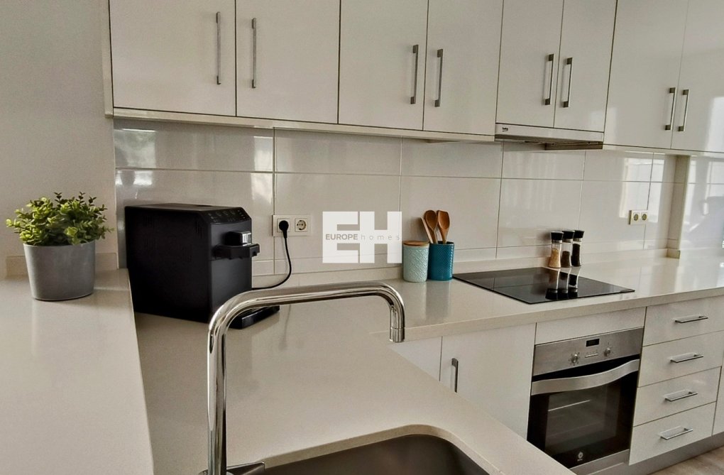 Resale - villa - Torrevieja - Costa Blanca