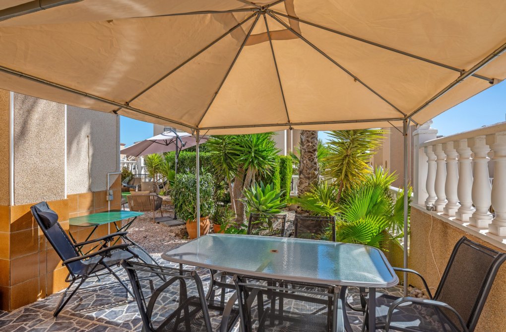 Resale - villa - Villamartin - Costa Blanca