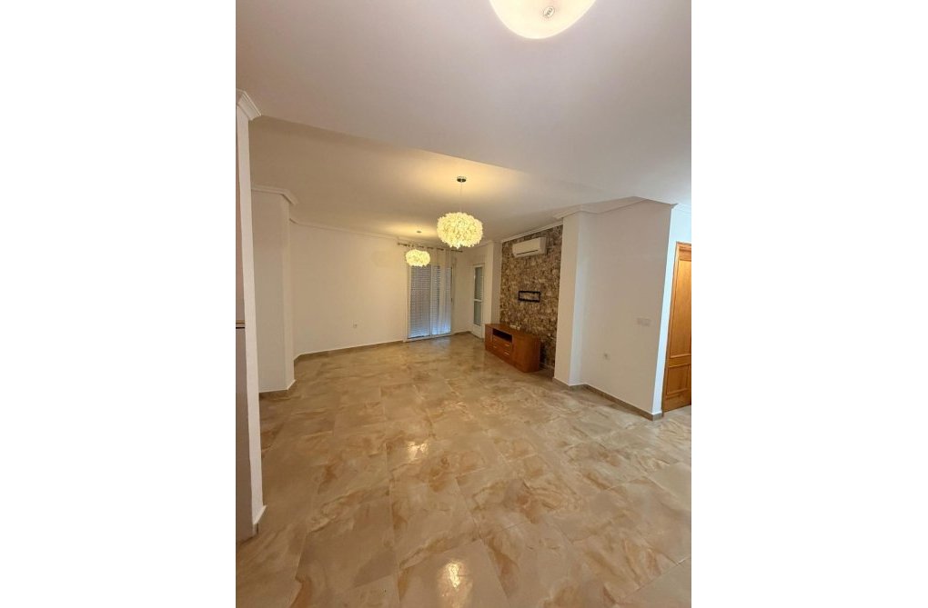 Revente - Appartement - Jacarilla