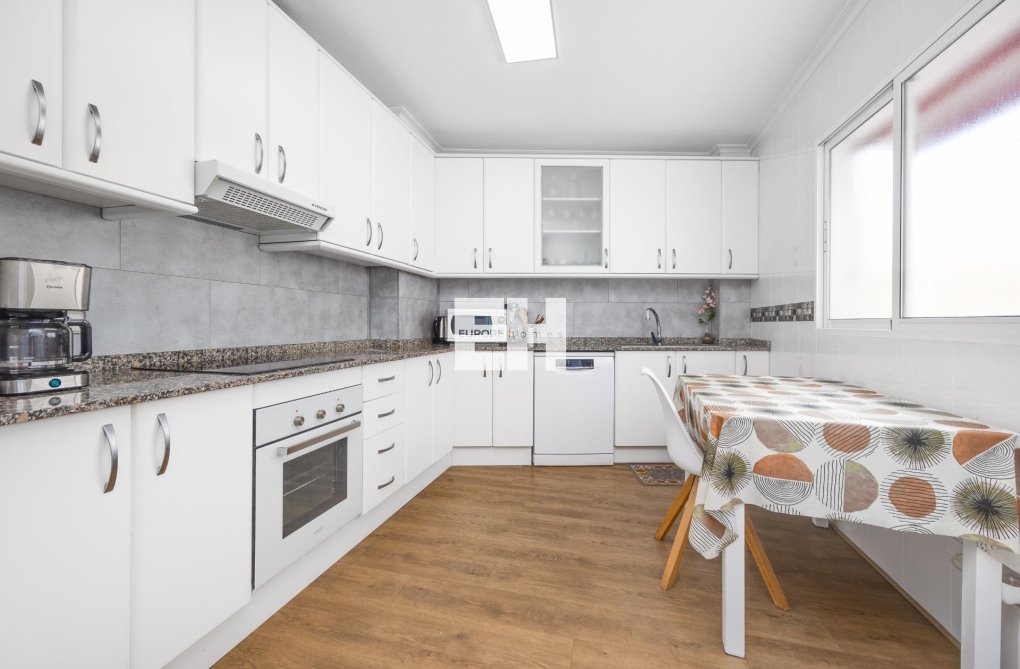 Revente - Appartement - Torrevieja - Centro